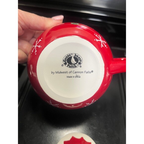 Gooseberry Patch Christmas Santa Teapot and Cup - Picture 5 of 9